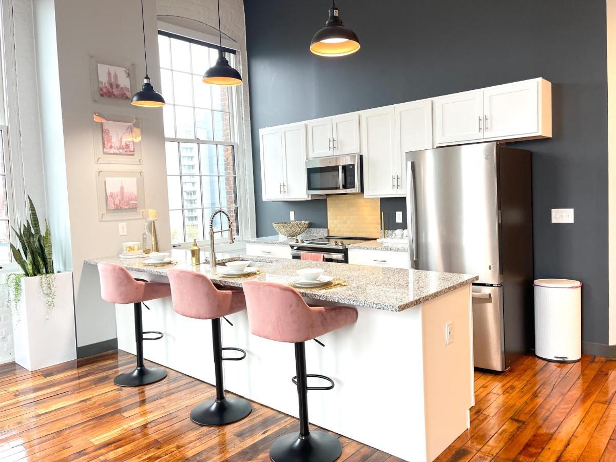 2Br 2Br Le Chateau 505 Lux Penthouse In A Historic Building Utica Extérieur photo