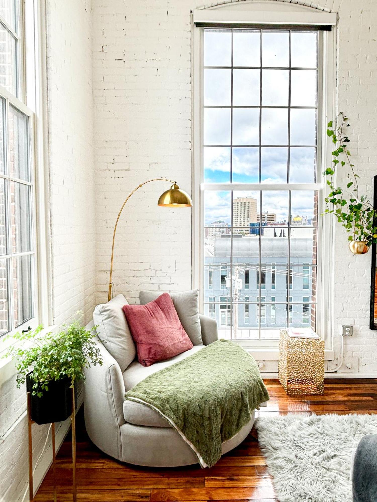 2Br 2Br Le Chateau 505 Lux Penthouse In A Historic Building Utica Extérieur photo